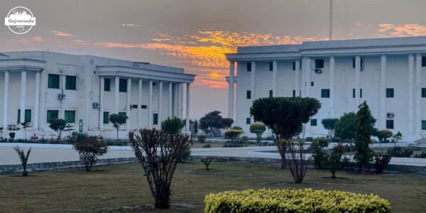  M. Islam Medical & Dental College, Gujranwala